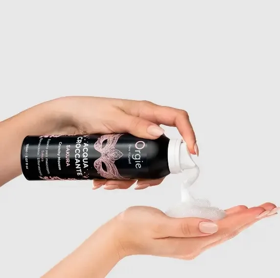 Шипуча пінка зволожуюча для масажу Acqua Crocante, Аромат: сакура, Orgie